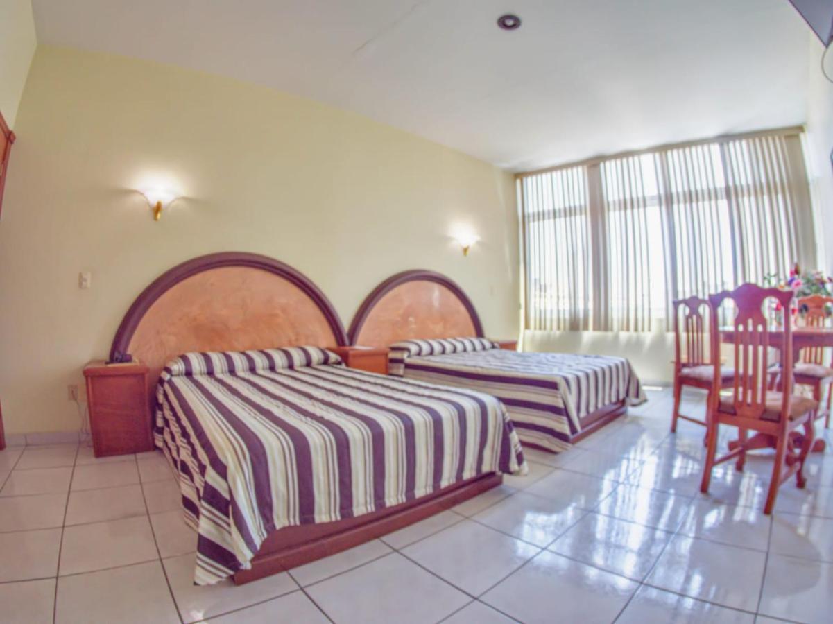 Hotel Plaza Sahuayo מראה חיצוני תמונה
