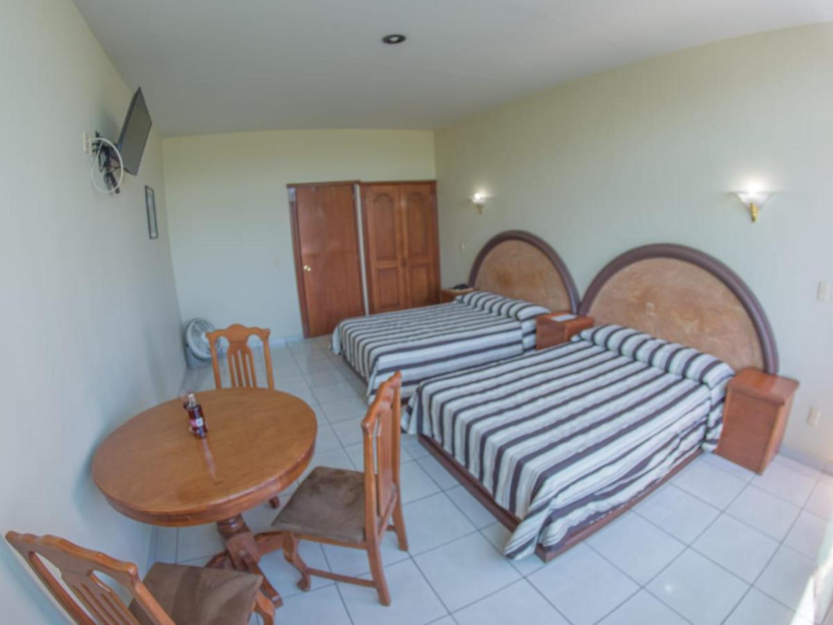 Hotel Plaza Sahuayo מראה חיצוני תמונה