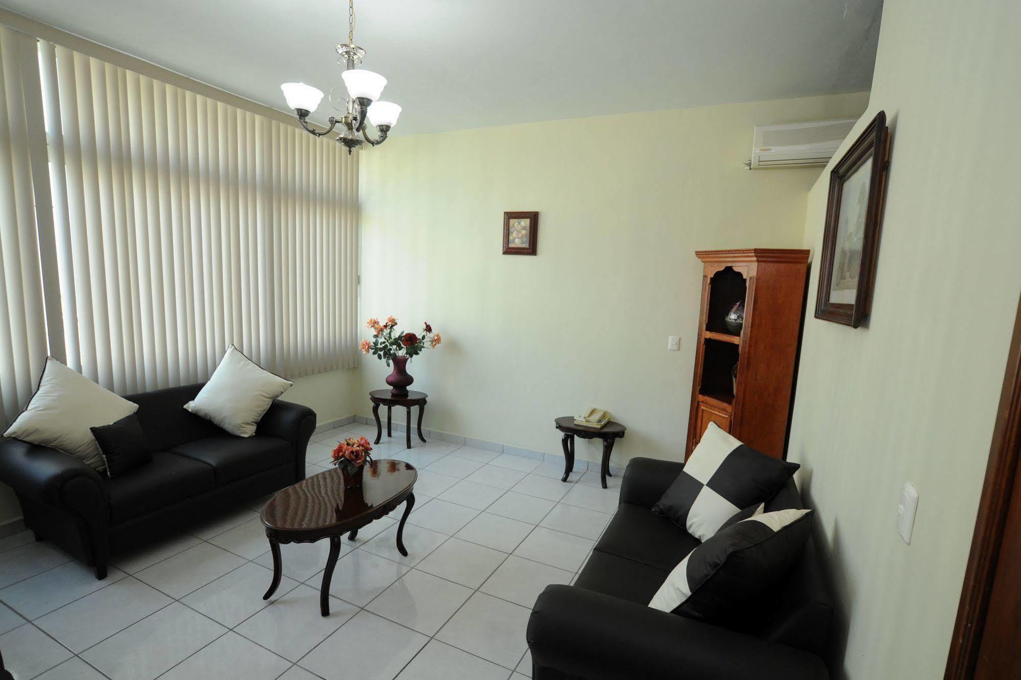 Hotel Plaza Sahuayo מראה חיצוני תמונה