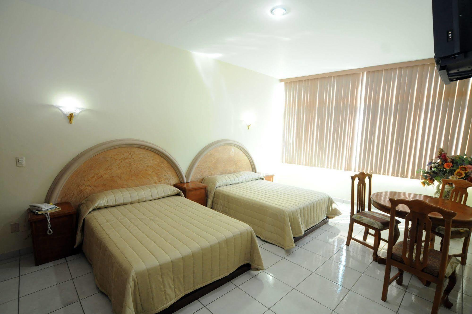 Hotel Plaza Sahuayo מראה חיצוני תמונה